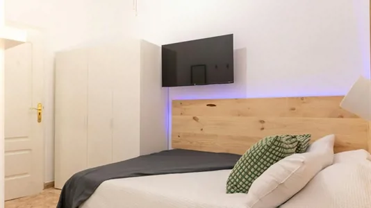 Rooms in Madrid Centro - photo 3