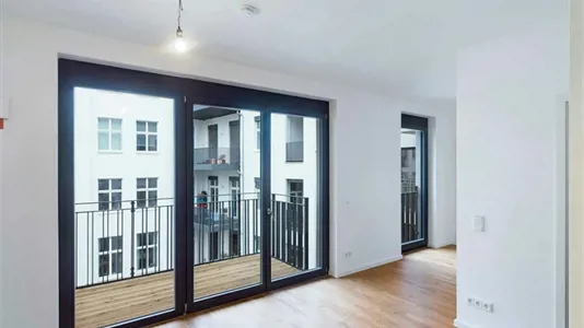 Apartments in Berlin Mitte - photo 1