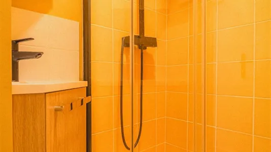 Rooms in Bobigny - photo 9