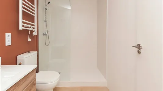 Rooms in Reus - photo 8