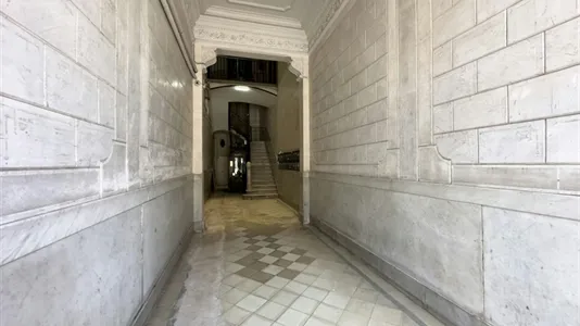 Rooms in Barcelona Eixample - photo 10