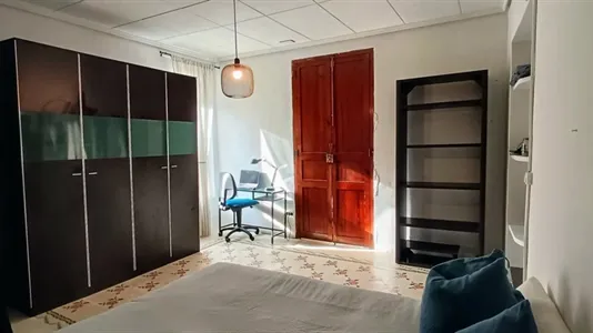 Rooms in Burjassot - photo 7