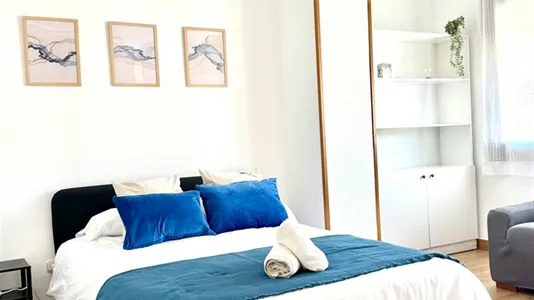 Rooms in Málaga - photo 2