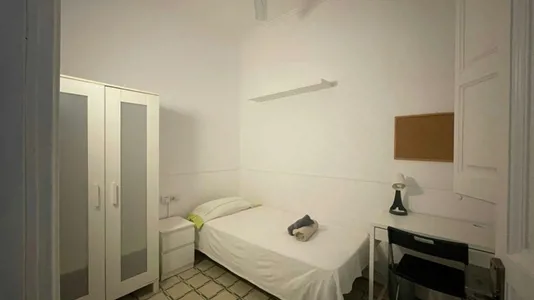 Rooms in Barcelona Eixample - photo 2