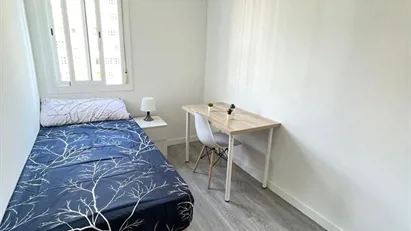 Room for rent in Cornellà de Llobregat, Cataluña