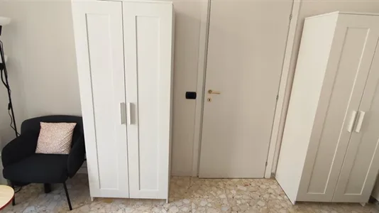 Rooms in Florence - photo 4