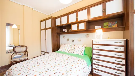 Rooms in Bilbao - photo 4