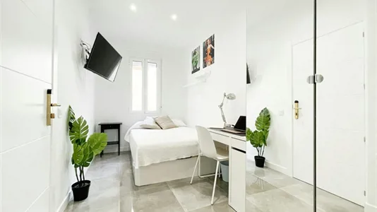 Rooms in Madrid Centro - photo 1