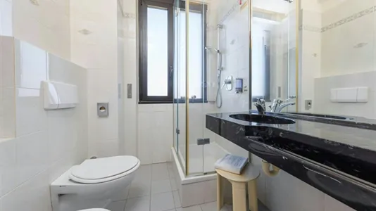 Rooms in Novara - photo 6