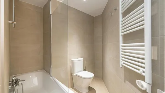 Rooms in Madrid Chamartín - photo 6