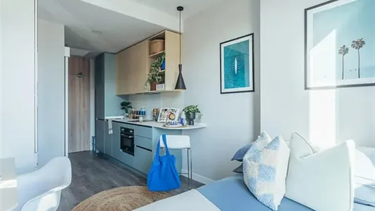 Apartments in Los Bermejales - photo 3