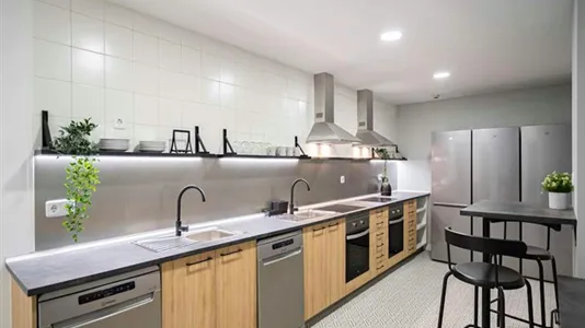 Rooms in Madrid Tetuán - photo 10