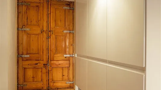 Apartments in Barcelona Ciutat Vella - photo 9
