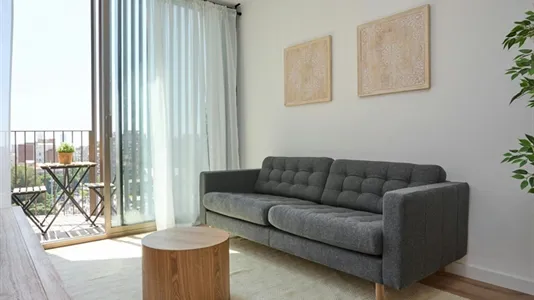 Apartments in Barcelona Eixample - photo 3