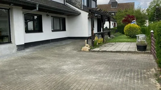 Houses in Location is not specified - photo 2