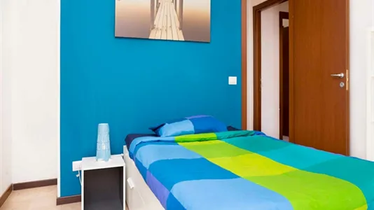 Rooms in Milano Zona 8 - Fiera, Gallaratese, Quarto Oggiaro - photo 2