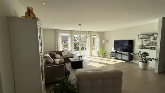 Houses in Lysekil - photo 1