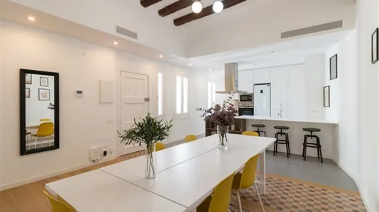 Apartments in Barcelona Ciutat Vella - photo 5