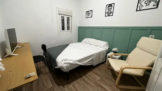 Rooms in Madrid Centro - photo 5