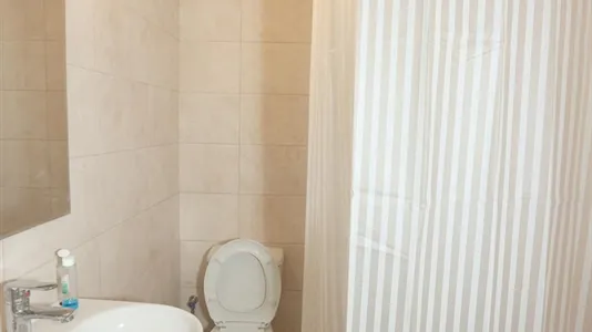 Rooms in Athens Akadimia Platonos - photo 7