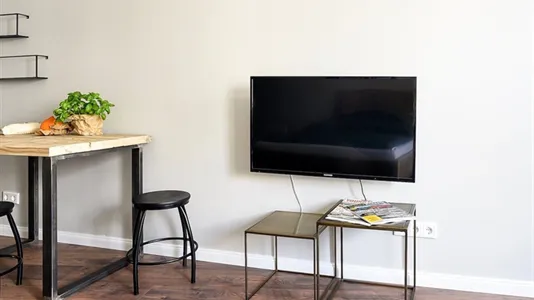 Apartments in Berlin Mitte - photo 4