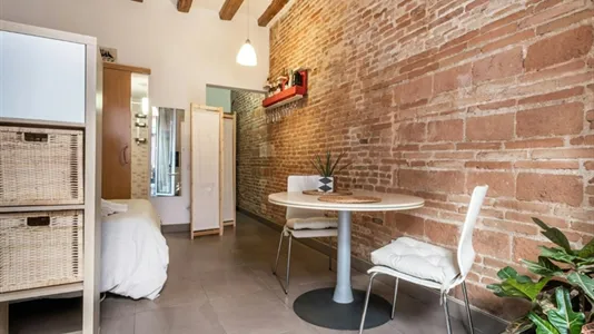 Apartments in Barcelona Ciutat Vella - photo 8