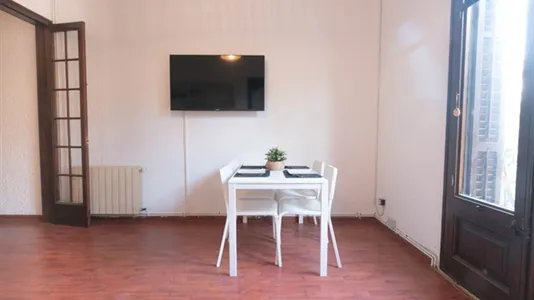 Rooms in Barcelona Eixample - photo 8