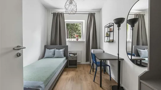 Rooms in Berlin Neukölln - photo 1