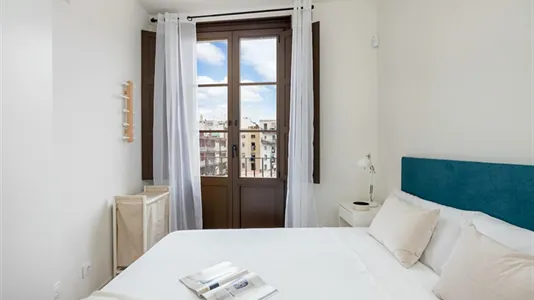 Apartments in Barcelona Ciutat Vella - photo 9