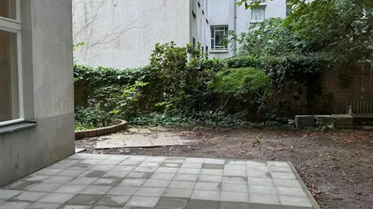 Apartments in Berlin Charlottenburg-Wilmersdorf - photo 1