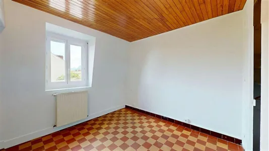 Apartments in Grenoble - photo 10