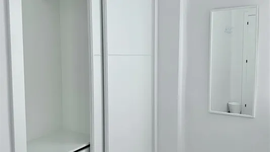 Rooms in Murcia - photo 5