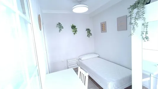 Rooms in Sevilla Casco Antiguo - photo 2