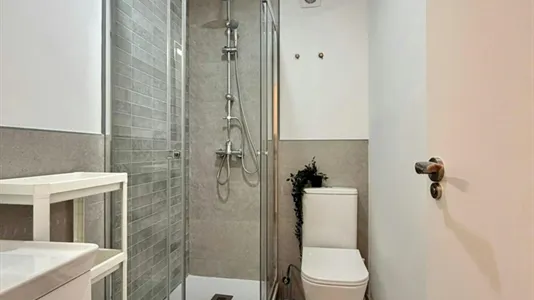 Rooms in Mislata - photo 7