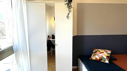 Room for rent in Milano Zona 2 - Stazione Centrale, Gorla, Turro, Greco, Crescenzago, Milan