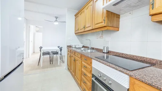 Rooms in el Camí de Vera - photo 10