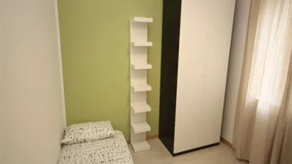 Room for rent in Milano Zona 1 - Centro storico, Milan