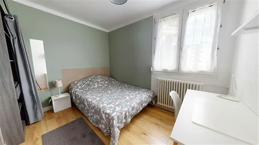 Rooms in Saint-Étienne - photo 2