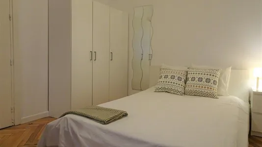 Rooms in Madrid Chamberí - photo 1