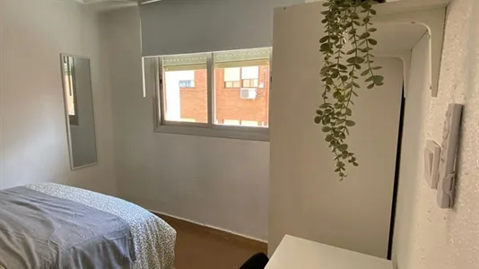 Rooms in Mislata - photo 2