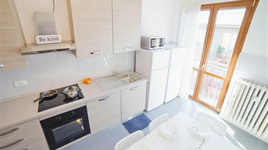 Rooms in Lecco - photo 10