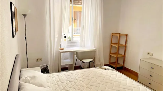 Rooms in Madrid Chamberí - photo 2