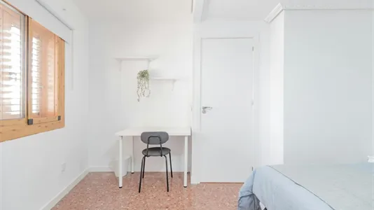 Rooms in Mislata - photo 2