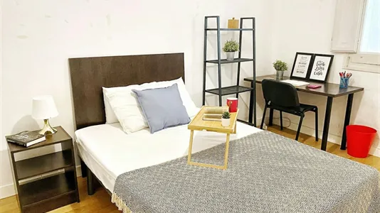 Rooms in Madrid Centro - photo 1