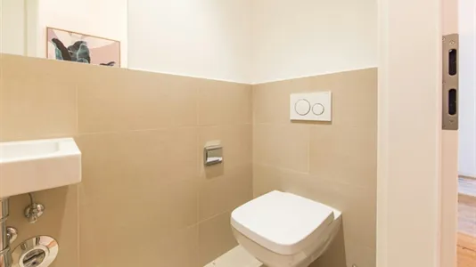 Rooms in Berlin Mitte - photo 9