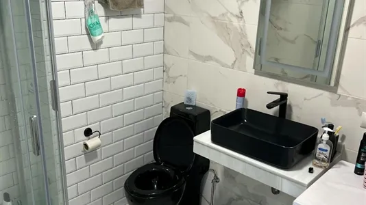 Rooms in Málaga - photo 5