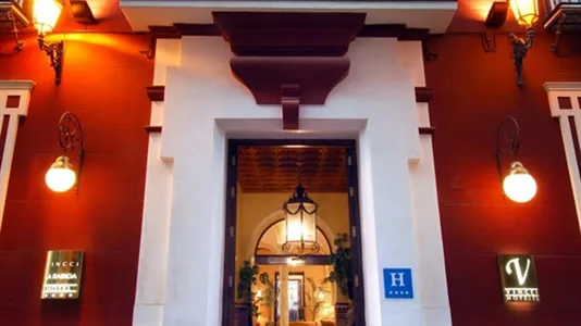Rooms in Sevilla Casco Antiguo - photo 8