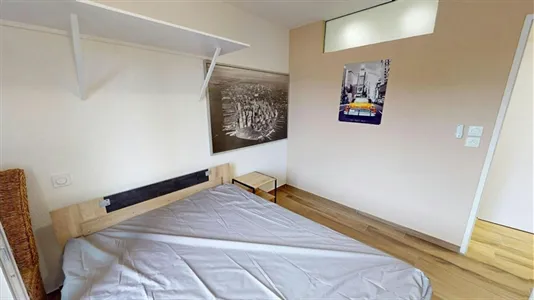 Rooms in Saint-Julien-en-Genevois - photo 4