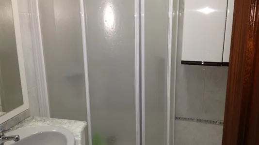 Rooms in Málaga - photo 6