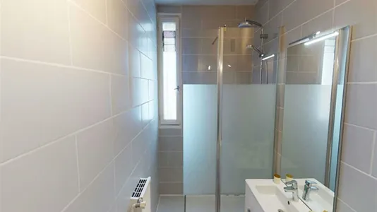 Rooms in Lyon - photo 8